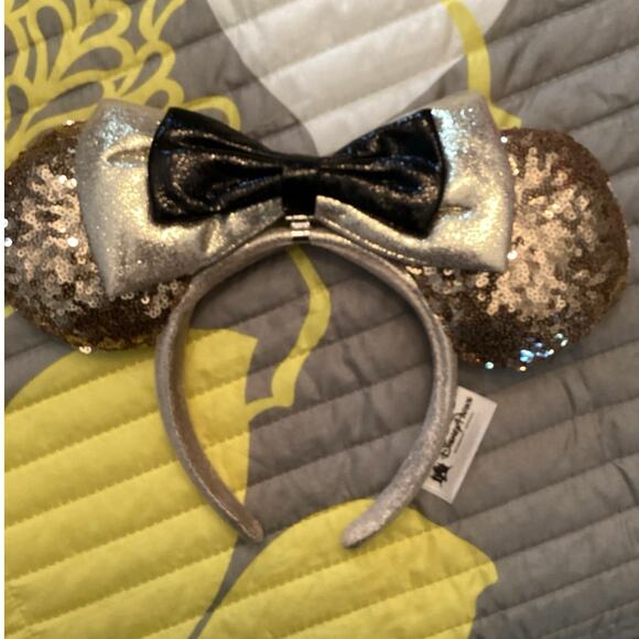 NWOT Disney Parks Mickey 90th Anniversary Gold Ears Headband with Detachable Bow